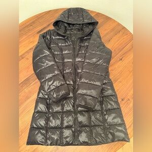 NWOT Black Aventura long puffer coat, size medium